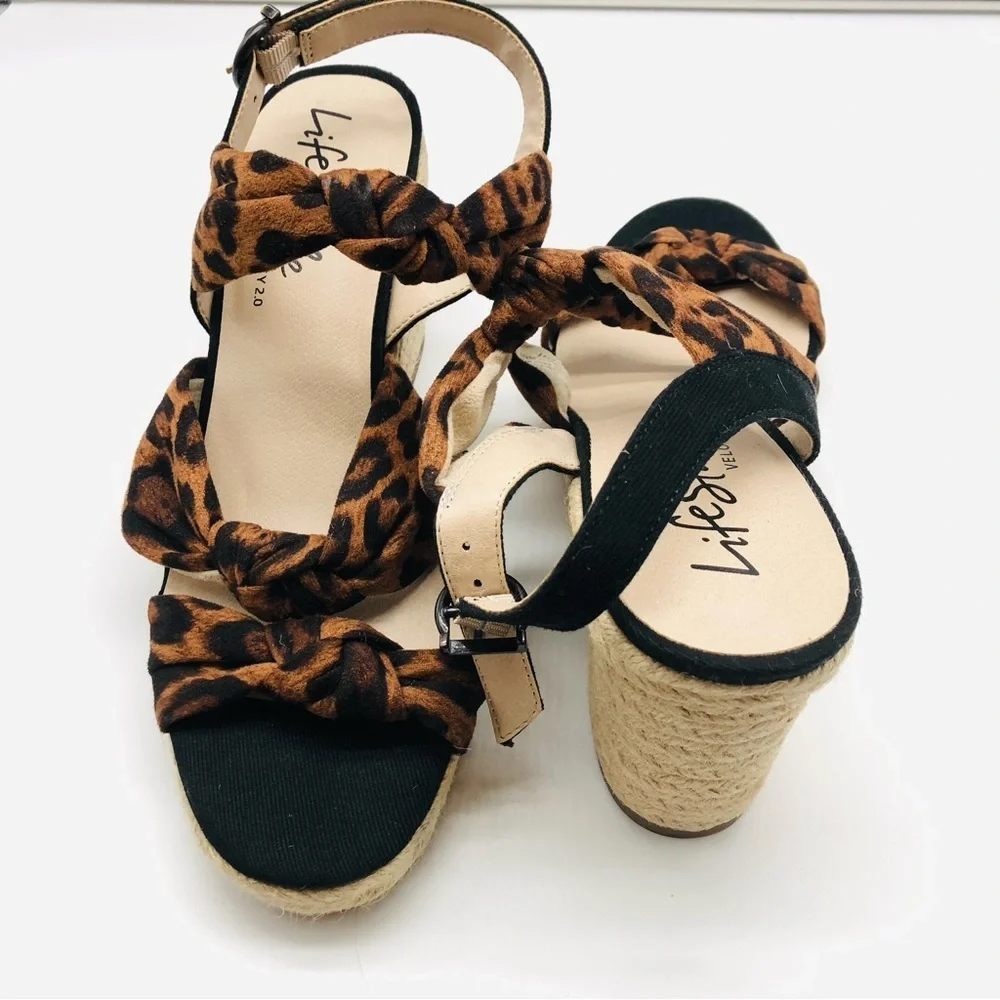 Life Stride Velocity 2.0 Size 9 Wedge Sandal NWOT